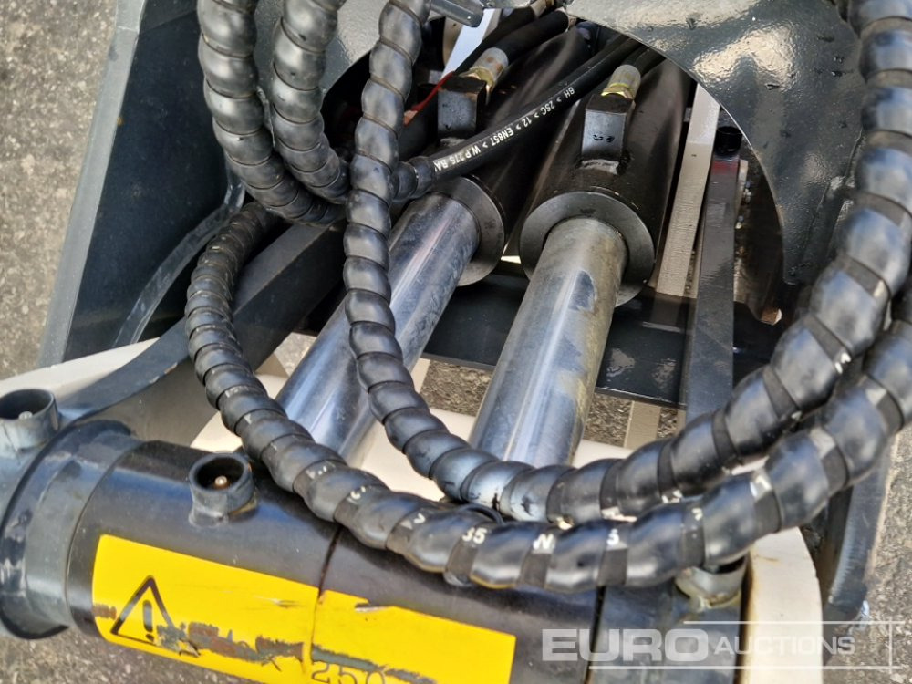Attachment for Excavator Haner HFG250: picture 6