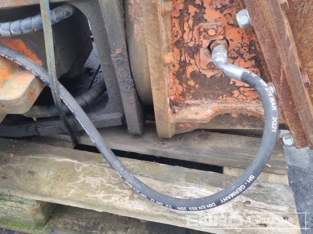 NPK Demolotion Sheare, MS08 - Attachment for Excavator: picture 5 NPK Demolotion Sheare, MS08 - Attachment for Excavator: picture 5