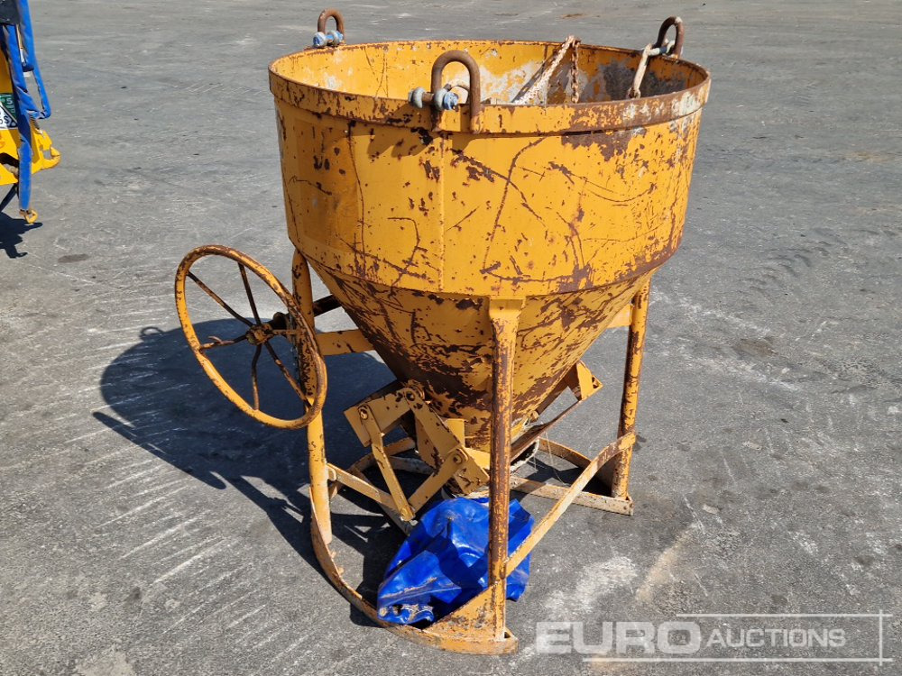 Concrete Silo Skip to suit Crane - Concrete mixer: picture 2 Concrete Silo Skip to suit Crane - Concrete mixer: picture 2