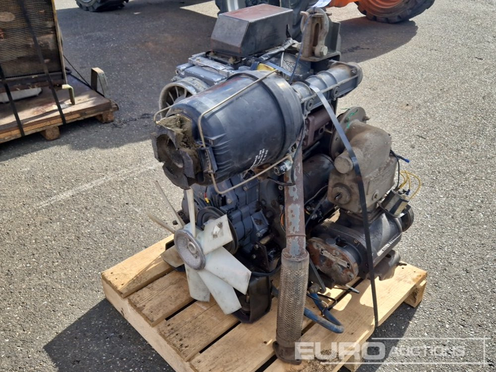 Deutz 2 Cylinder Diesel Engine - Engine: picture 3 Deutz 2 Cylinder Diesel Engine - Engine: picture 3
