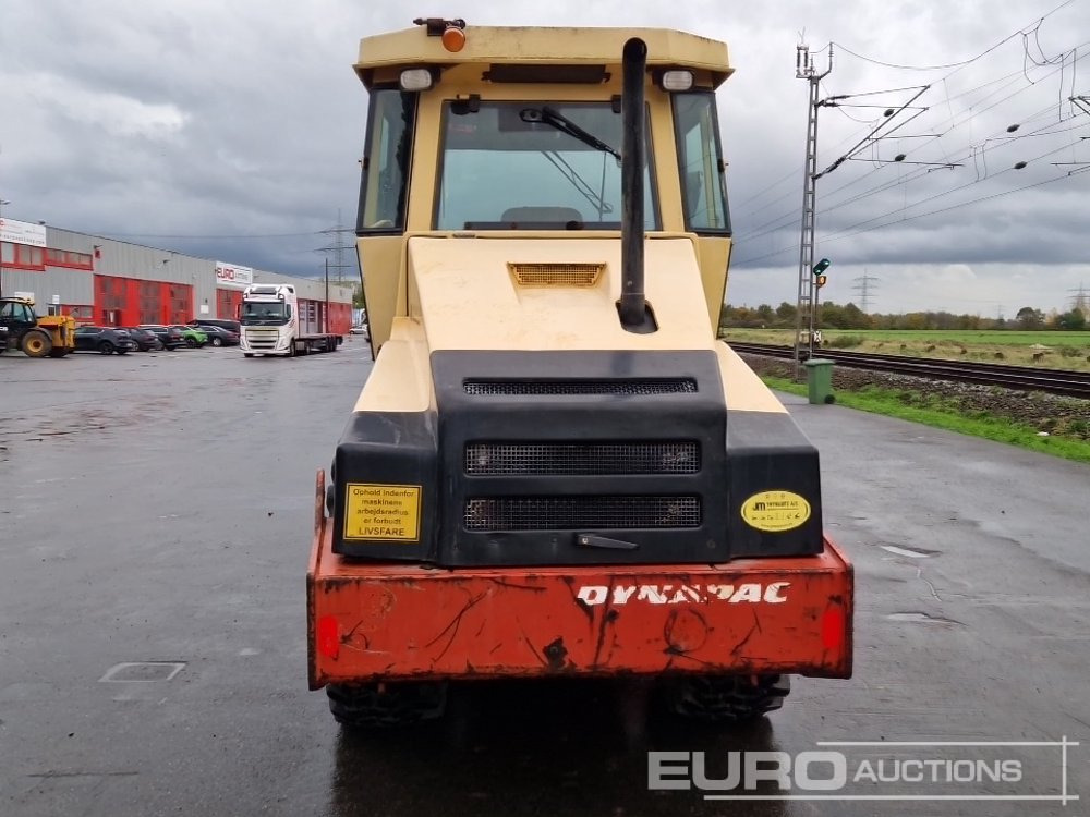 Dynapac CA152D/LN - Roller: picture 4 Dynapac CA152D/LN - Roller: picture 4