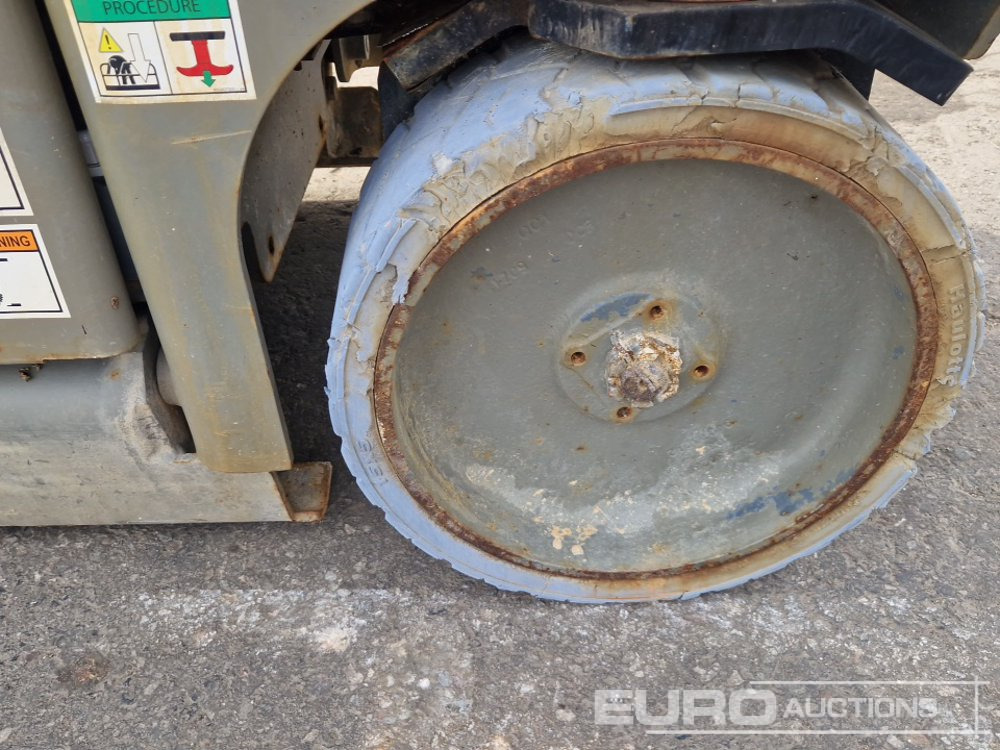 Scissor lift Haulotte Compact 10N: picture 10 Scissor lift Haulotte Compact 10N: picture 10