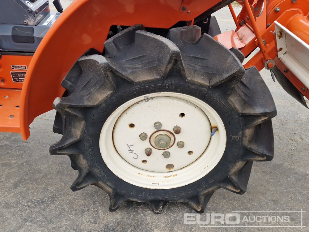 Compact tractor Hinomoto C144: picture 10