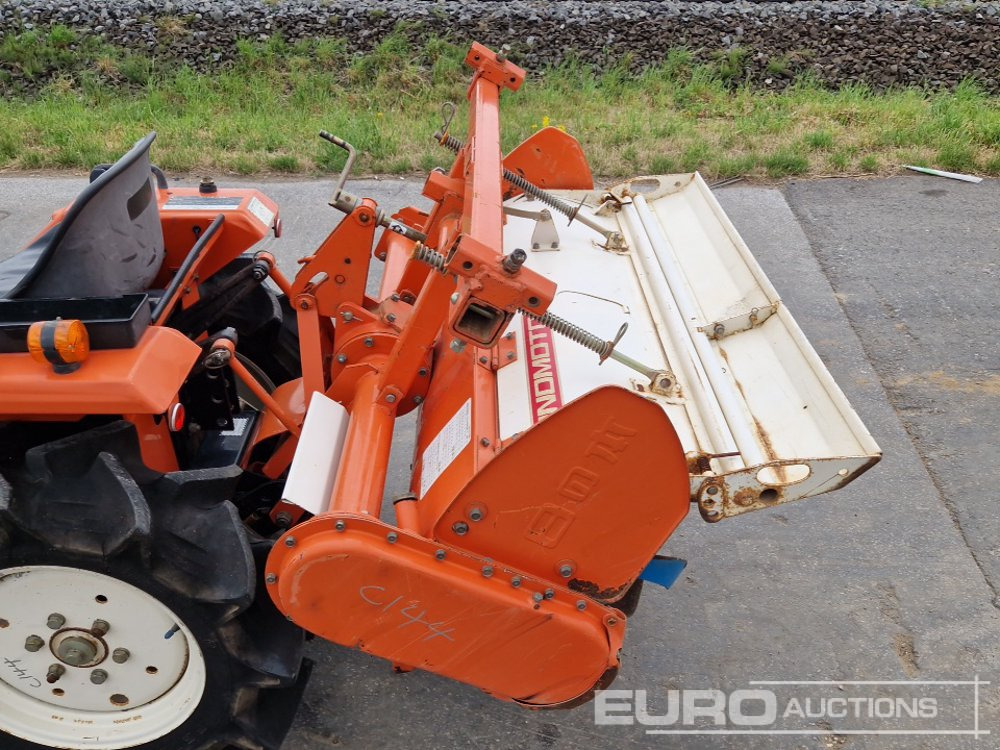 Compact tractor Hinomoto C144: picture 14