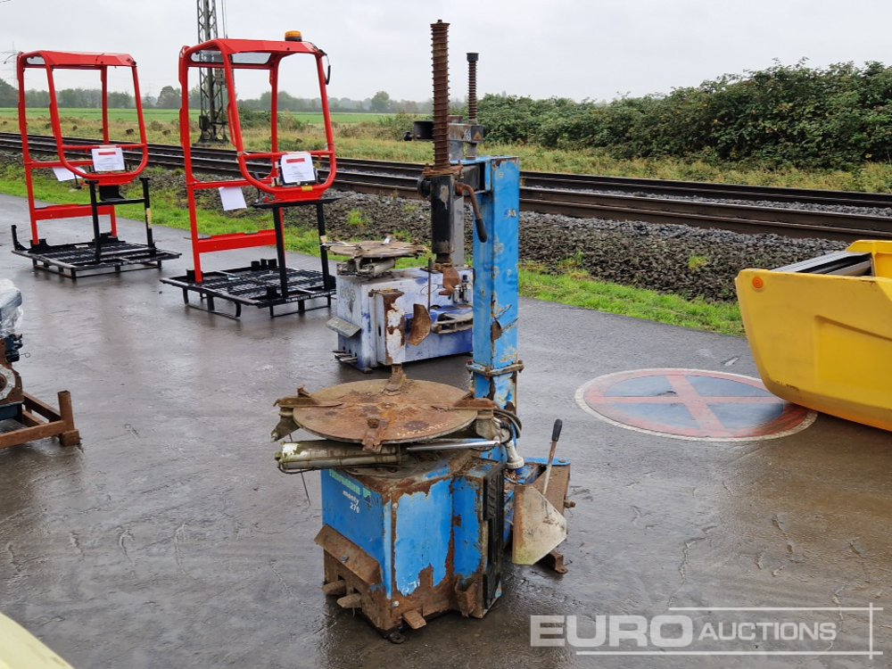 Hofmann Monty 270 Tyre Changer - Construction equipment: picture 1 Hofmann Monty 270 Tyre Changer - Construction equipment: picture 1