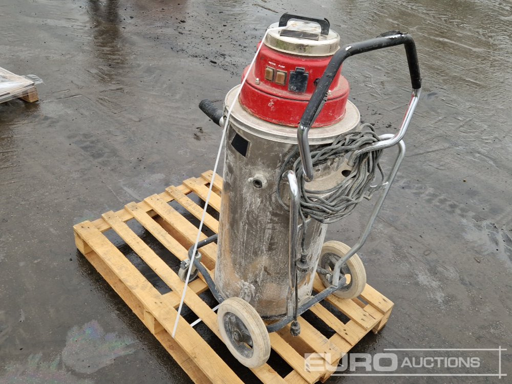 Husqvarna W70P Wet & Dry Vacuum Cleaner - Construction equipment: picture 2 Husqvarna W70P Wet & Dry Vacuum Cleaner - Construction equipment: picture 2