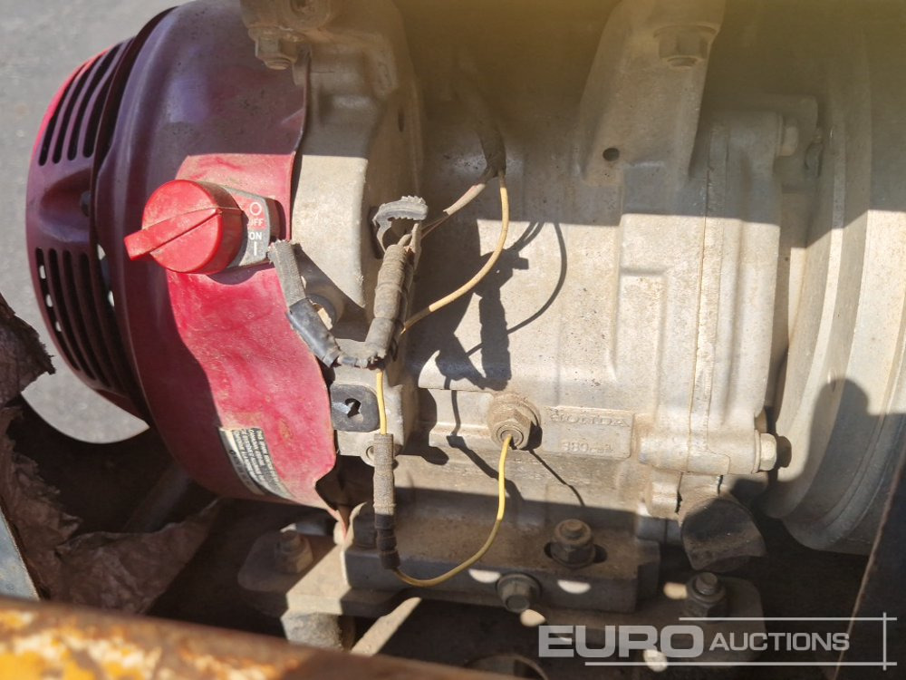 Crawler dumper JCB DUMPSTER TD10: picture 16