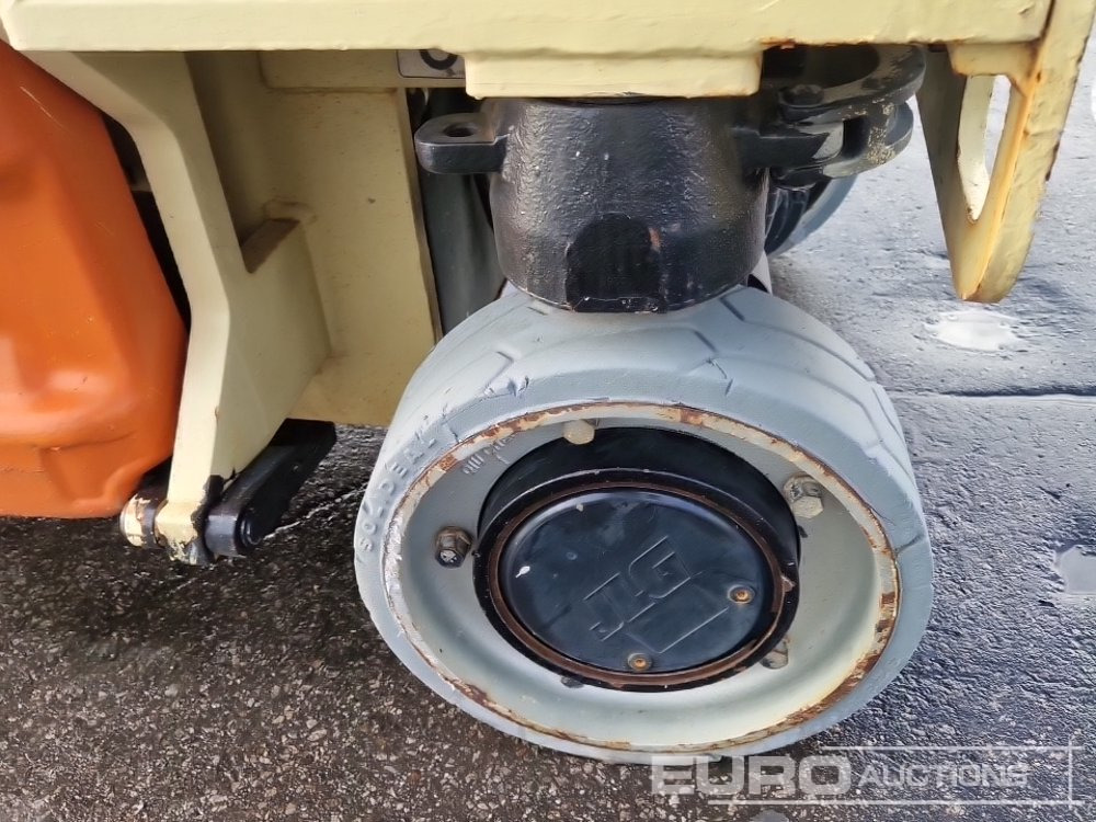 Scissor lift JLG 1930ES: picture 9