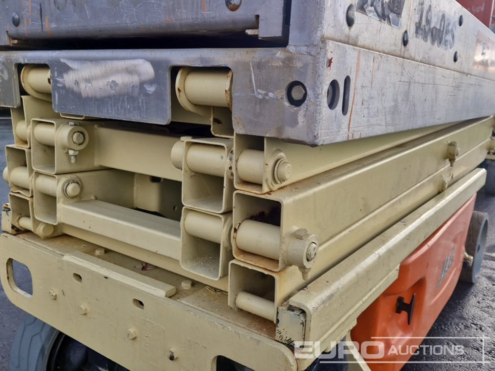 Scissor lift JLG 1930ES: picture 13