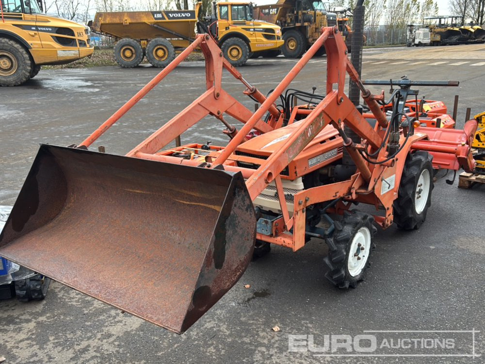Kubota B1200 - Compact tractor: picture 1 Kubota B1200 - Compact tractor: picture 1