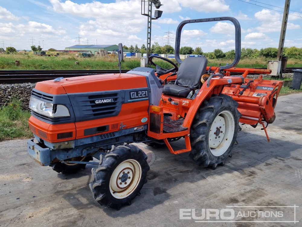 Kubota GL221 - Compact tractor: picture 1 Kubota GL221 - Compact tractor: picture 1
