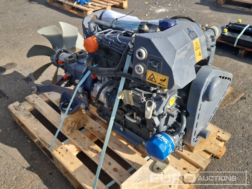 Kubota V2203 - Engine: picture 2 Kubota V2203 - Engine: picture 2