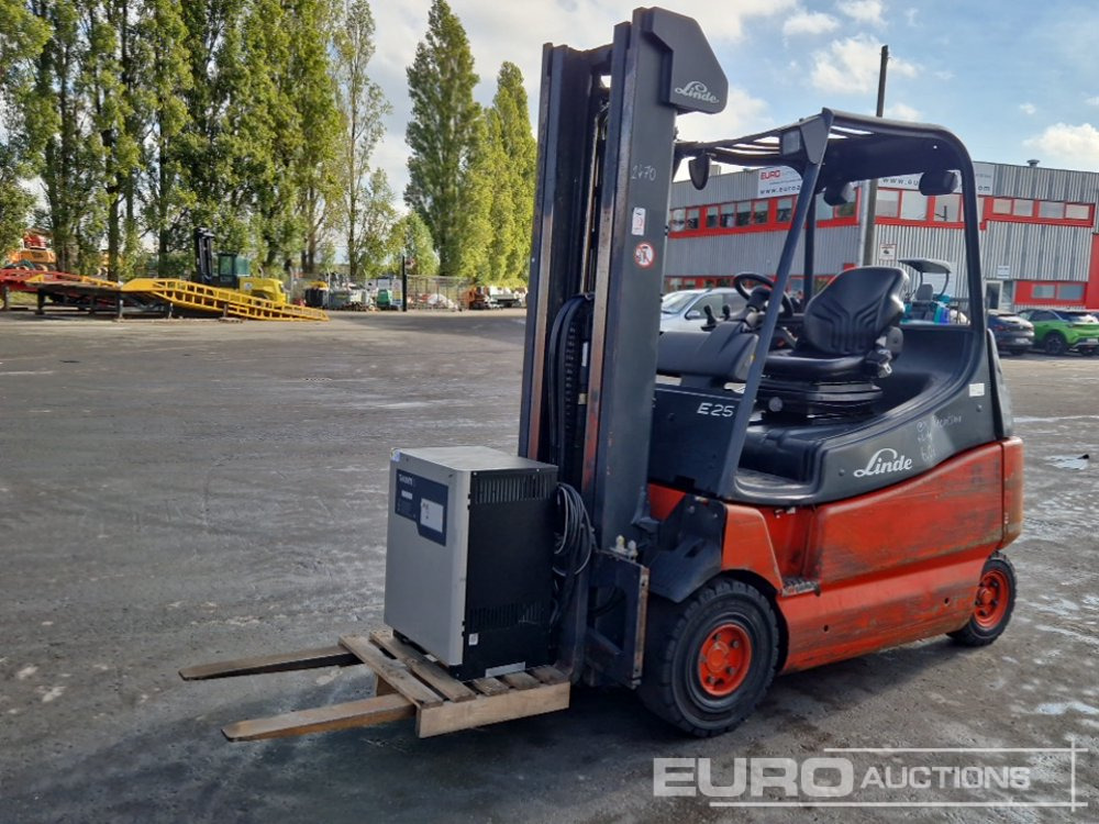 Linde E25/600 - Electric forklift: picture 1 Linde E25/600 - Electric forklift: picture 1