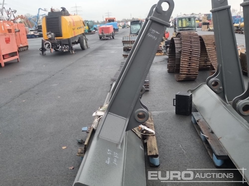 Dozer Blade to suit Volvo ECR235E - Spare parts for Excavator: picture 5 Dozer Blade to suit Volvo ECR235E - Spare parts for Excavator: picture 5