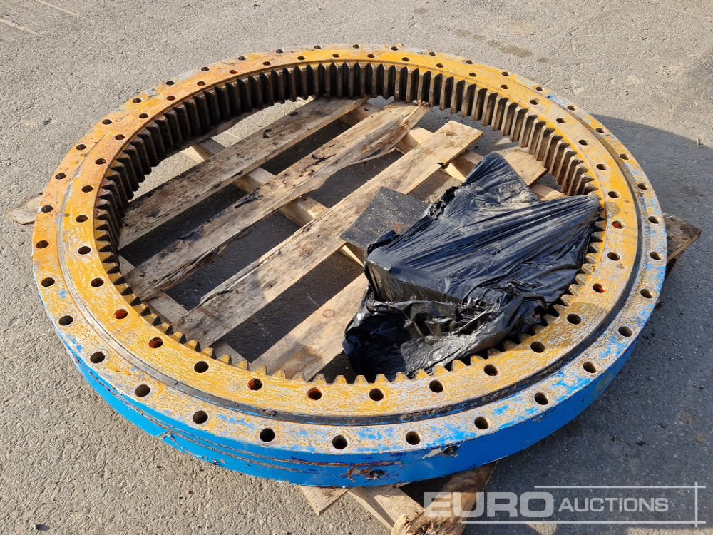 Slew Ring to suit Fuchs 331 - Spare parts for Excavator: picture 1 Slew Ring to suit Fuchs 331 - Spare parts for Excavator: picture 1