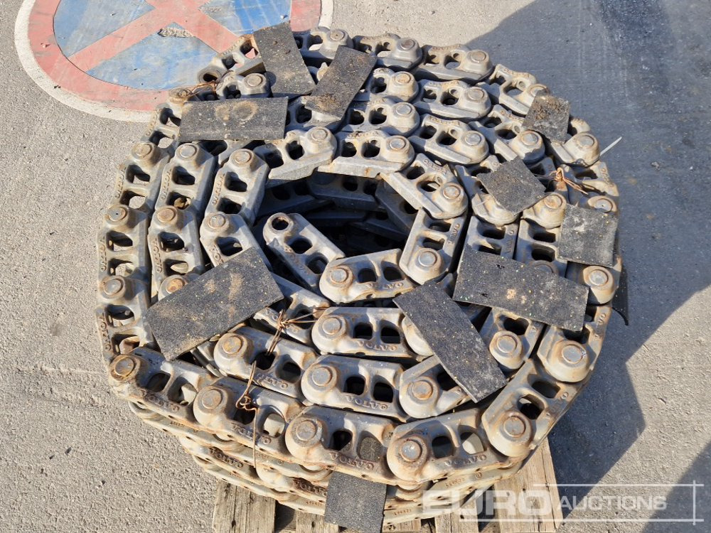 Track Chains to suit Volvo EC210/240/250 - Spare parts for Excavator: picture 5 Track Chains to suit Volvo EC210/240/250 - Spare parts for Excavator: picture 5
