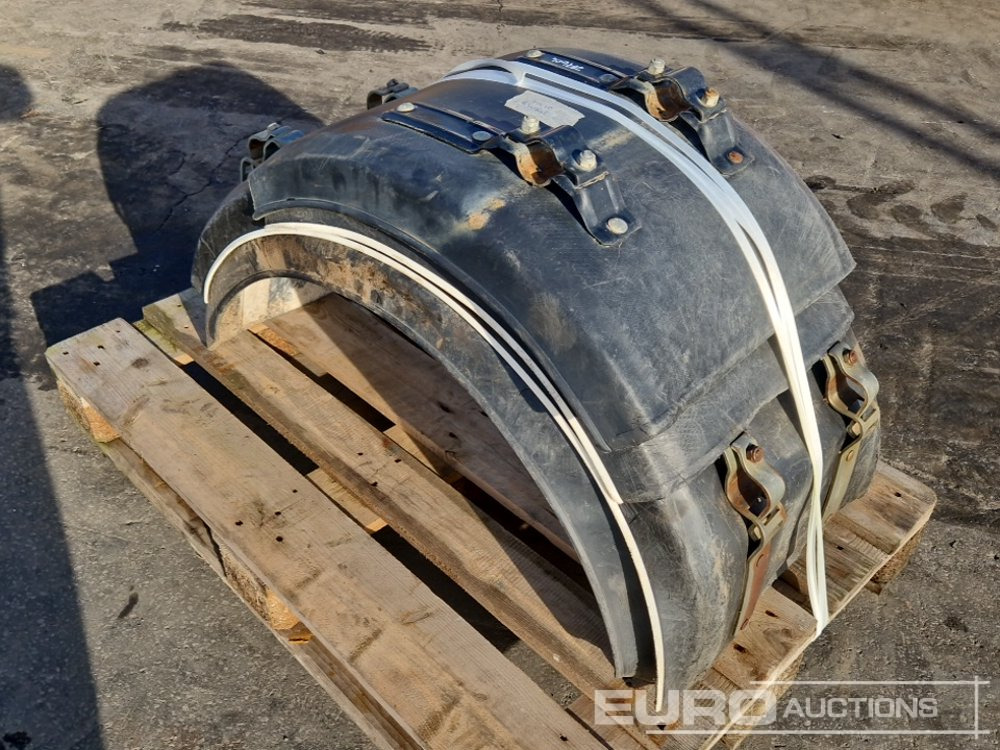 Wheel Covers to suit Volvo EW60E - Spare parts: picture 4 Wheel Covers to suit Volvo EW60E - Spare parts: picture 4