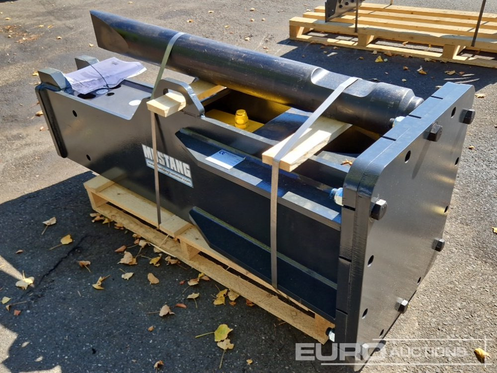 Unused 2025 Mustang HM1802 - Hydraulic hammer: picture 2 Unused 2025 Mustang HM1802 - Hydraulic hammer: picture 2