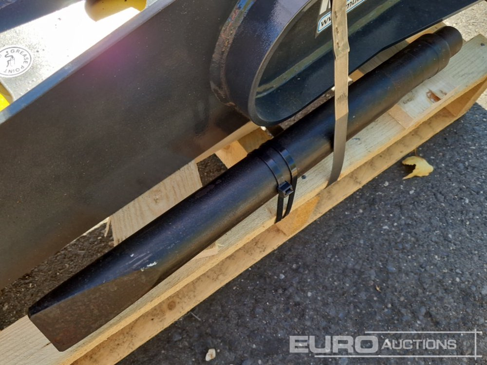 Unused 2025 Mustang HM252 - Hydraulic hammer: picture 5 Unused 2025 Mustang HM252 - Hydraulic hammer: picture 5