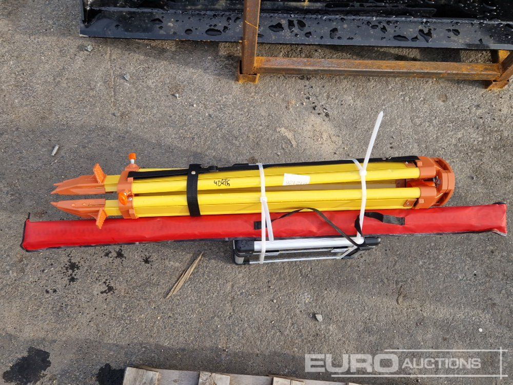 Unused 2025 SKLP Self-Leveling Rotary Laser Level with Batteries, Receiver, Tripod, Grade Rod - Workshop equipment: picture 5 Unused 2025 SKLP Self-Leveling Rotary Laser Level with Batteries, Receiver, Tripod, Grade Rod - Workshop equipment: picture 5