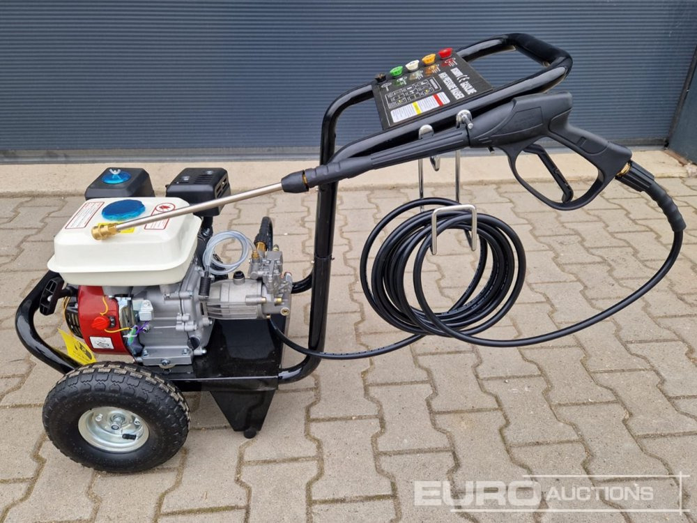Unused MAXWIN MT3500PSI Petrol Power Washer, 240Bar, 6.5HP - Pressure washer: picture 3 Unused MAXWIN MT3500PSI Petrol Power Washer, 240Bar, 6.5HP - Pressure washer: picture 3
