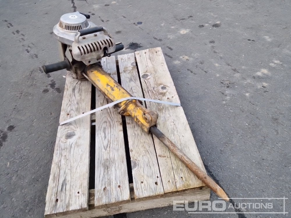 Wacker Petrol Paving Breaker - Asphalt machine: picture 4 Wacker Petrol Paving Breaker - Asphalt machine: picture 4