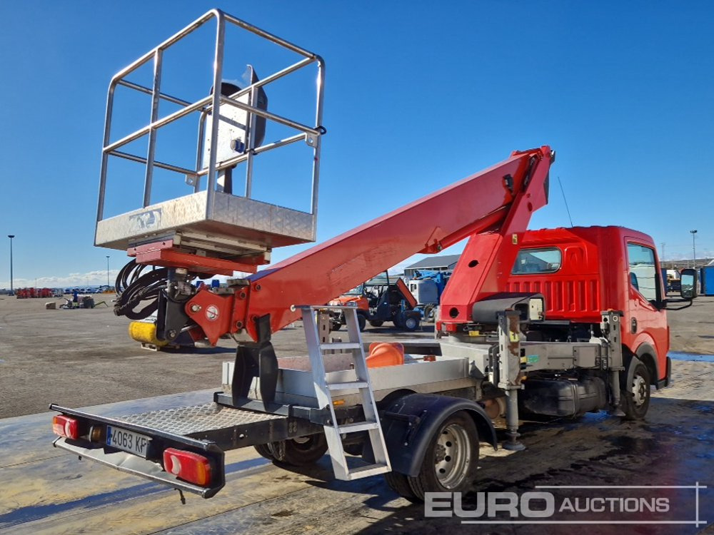 2017 Renault Access Platform Truck, Socage T416 16 m Platform Reach 300 Kg Capacity (ITV 02/09/2026) (Spanish Reg Docs Available / Documentación Española Disponible) - Truck mounted aerial platform: picture 5 2017 Renault Access Platform Truck, Socage T416 16 m Platform Reach 300 Kg Capacity (ITV 02/09/2026) (Spanish Reg Docs Available / Documentación Española Disponible) - Truck mounted aerial platform: picture 5