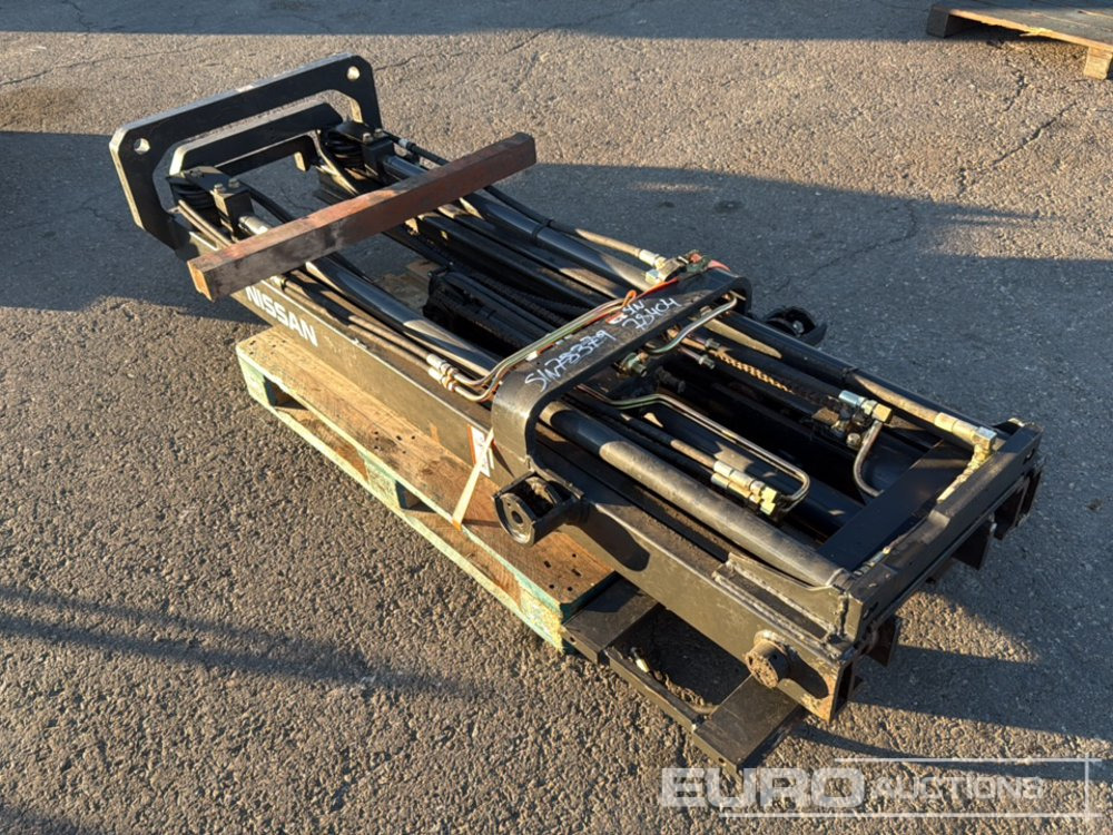 Nissan 3 Stage Mast Lift to suit Forklift - Construction equipment: picture 2 Nissan 3 Stage Mast Lift to suit Forklift - Construction equipment: picture 2