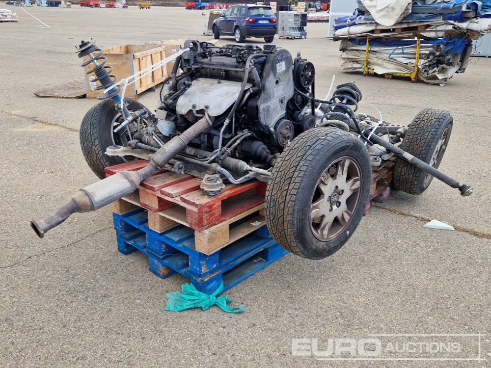 Pallet of Volvo XC70 Spares including Axles, Tyres, Engine components - Construction equipment: picture 4 Pallet of Volvo XC70 Spares including Axles, Tyres, Engine components - Construction equipment: picture 4