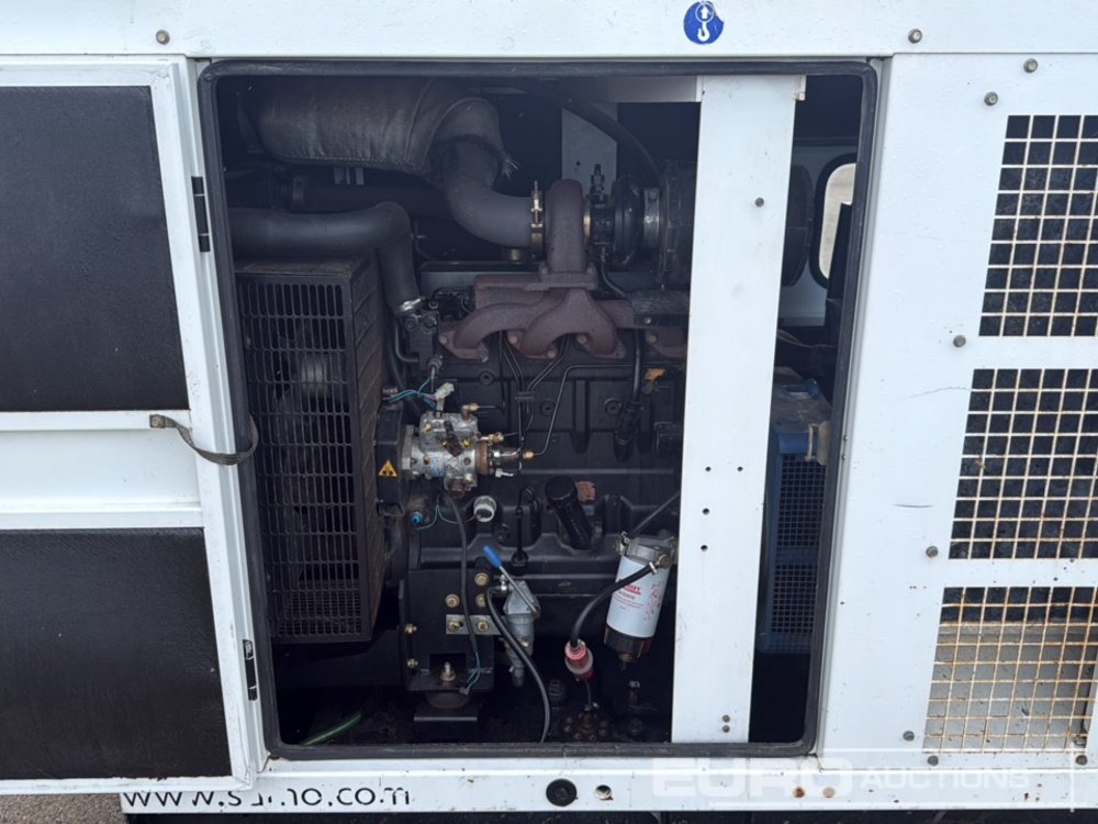 SDMO R110 K - Generator set: picture 5 SDMO R110 K - Generator set: picture 5