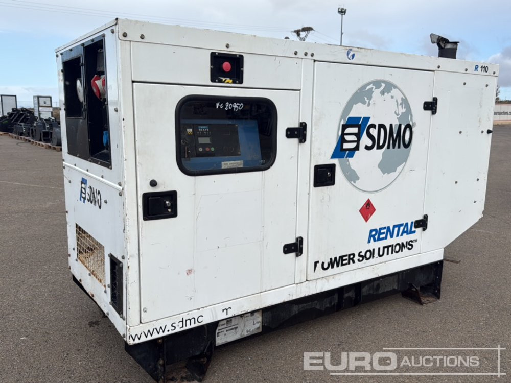 SDMO R110 K - Generator set: picture 1 SDMO R110 K - Generator set: picture 1