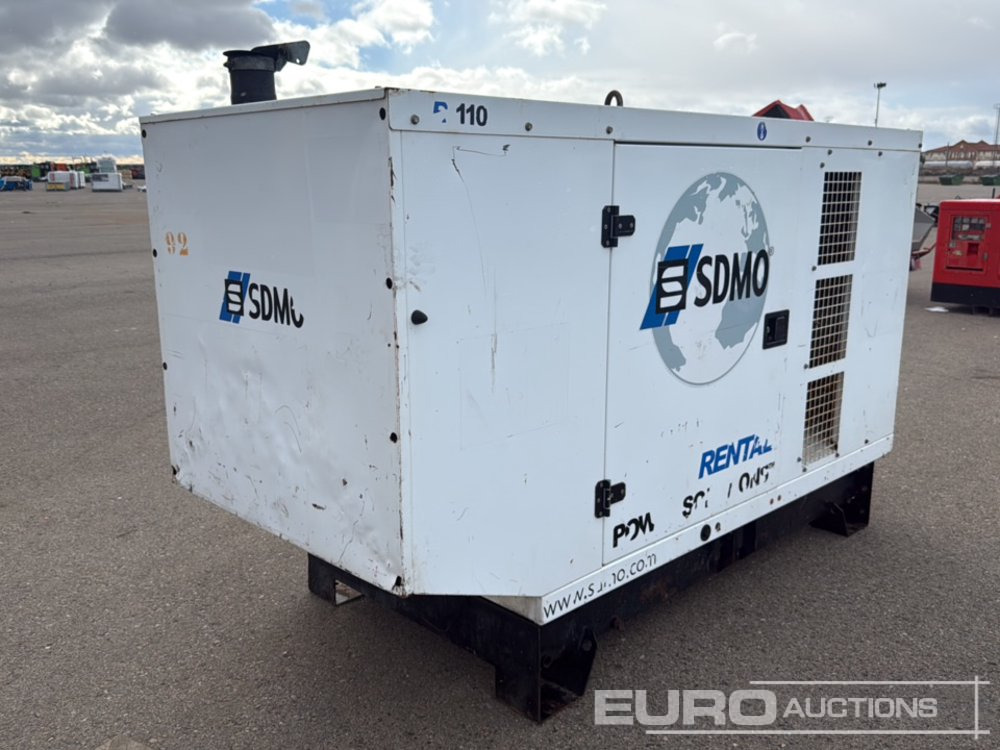 SDMO R110 K - Generator set: picture 3 SDMO R110 K - Generator set: picture 3