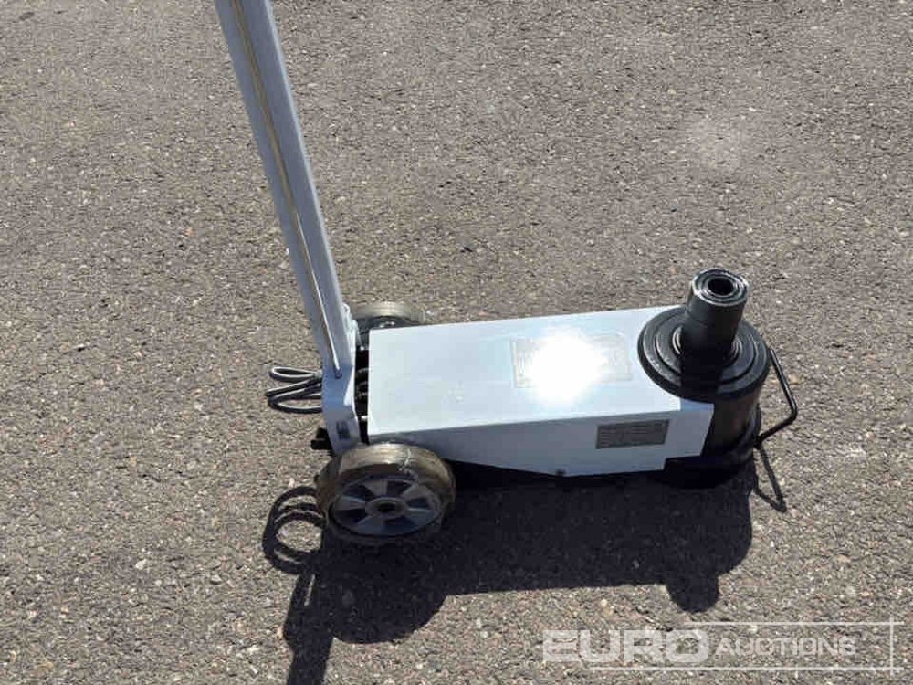 Workshop equipment Unused Pneumatic Jack Capacity 80 Ton / Gato Neumático 80 Ton: picture 6