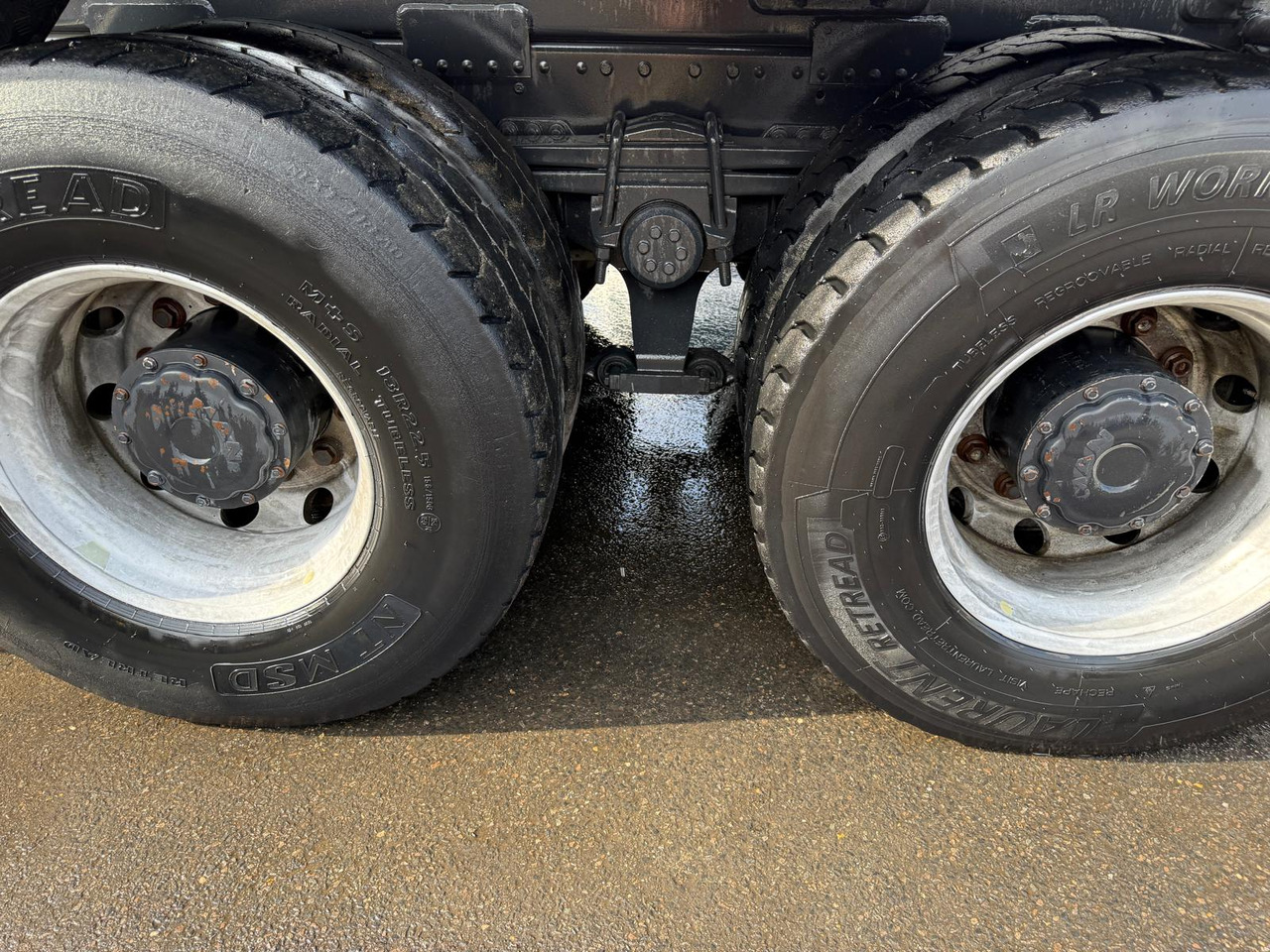 Concrete mixer truck Camion béton MAN TGS 32.400 EA-031-RW: picture 8 Concrete mixer truck Camion béton MAN TGS 32.400 EA-031-RW: picture 8