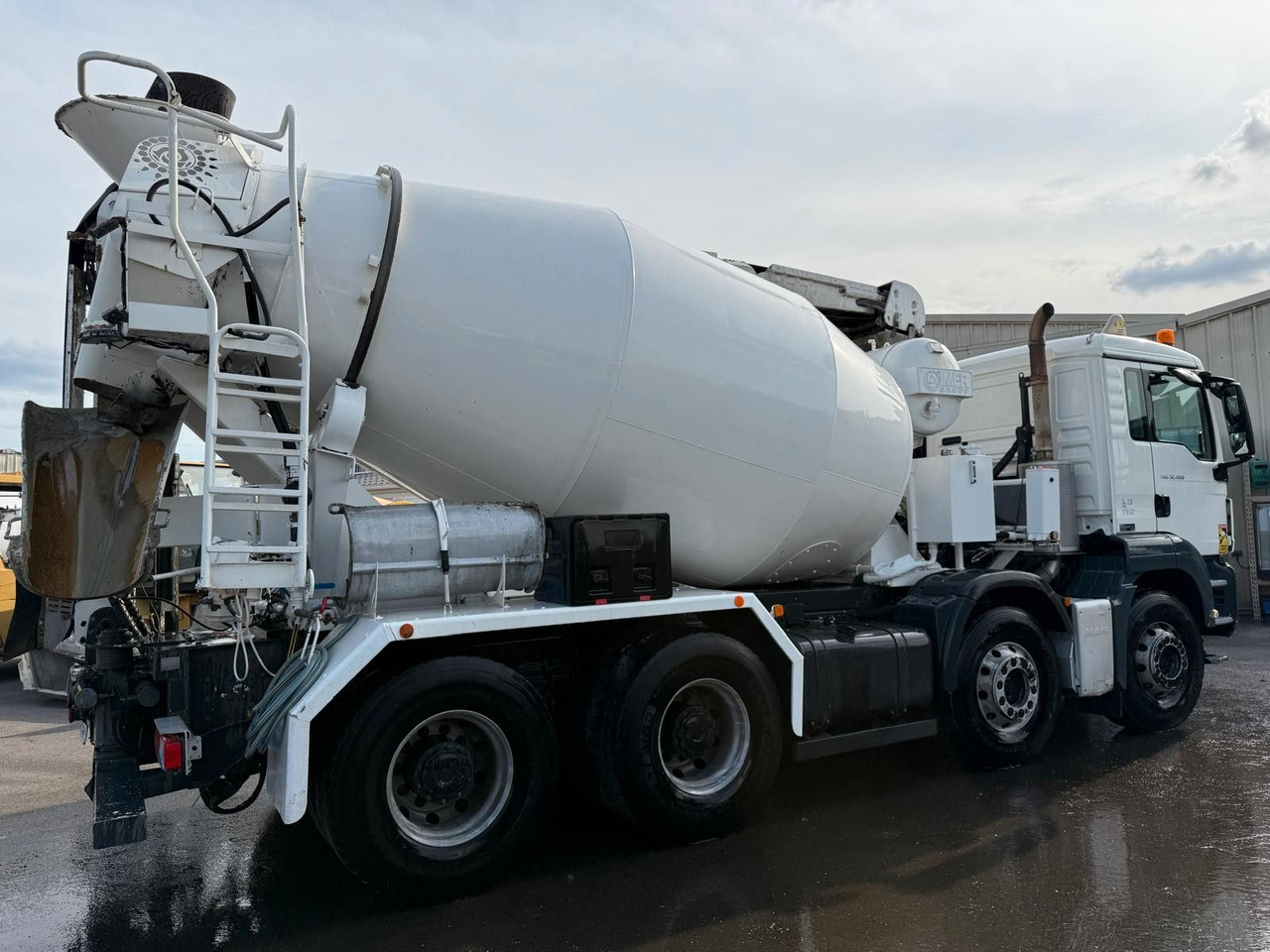MAN TGS 32.400 - Concrete mixer truck: picture 4 MAN TGS 32.400 - Concrete mixer truck: picture 4