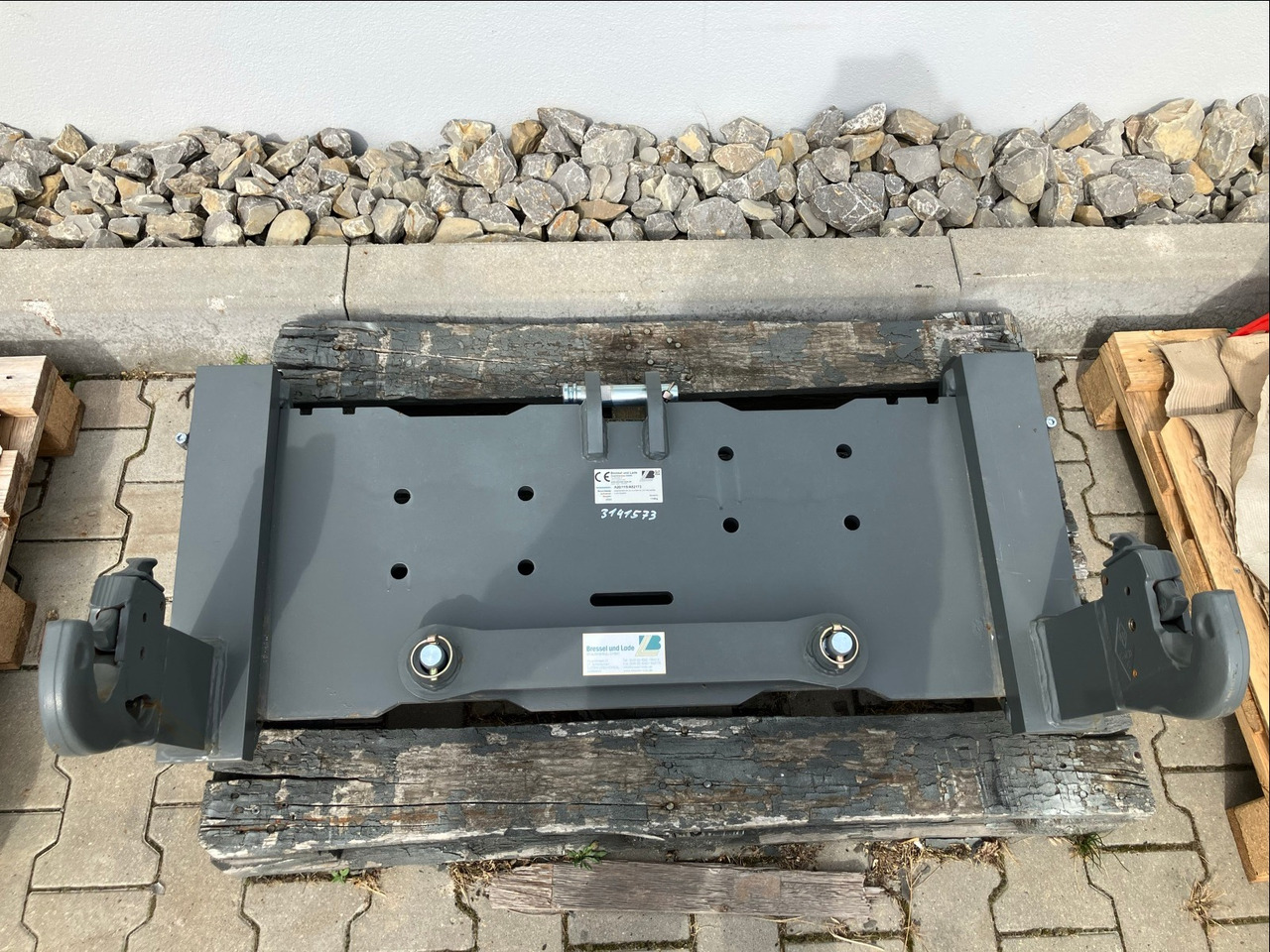 Bressel und Lade Adapterrahmen - Front loader for tractor: picture 1 Bressel und Lade Adapterrahmen - Front loader for tractor: picture 1