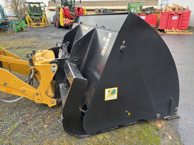 Bressel und Lade Hochkippschaufel XL2800 - Front loader for tractor: picture 3 Bressel und Lade Hochkippschaufel XL2800 - Front loader for tractor: picture 3