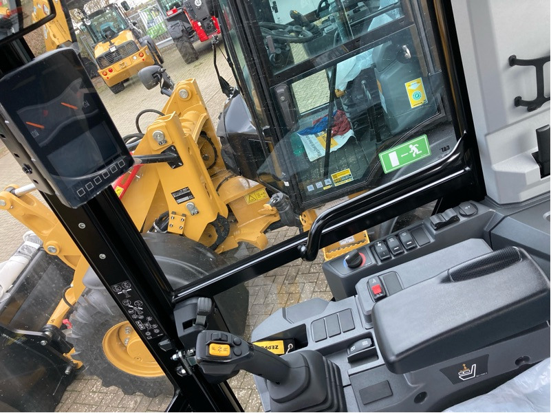 Caterpillar 906 - Wheel loader: picture 3 Caterpillar 906 - Wheel loader: picture 3