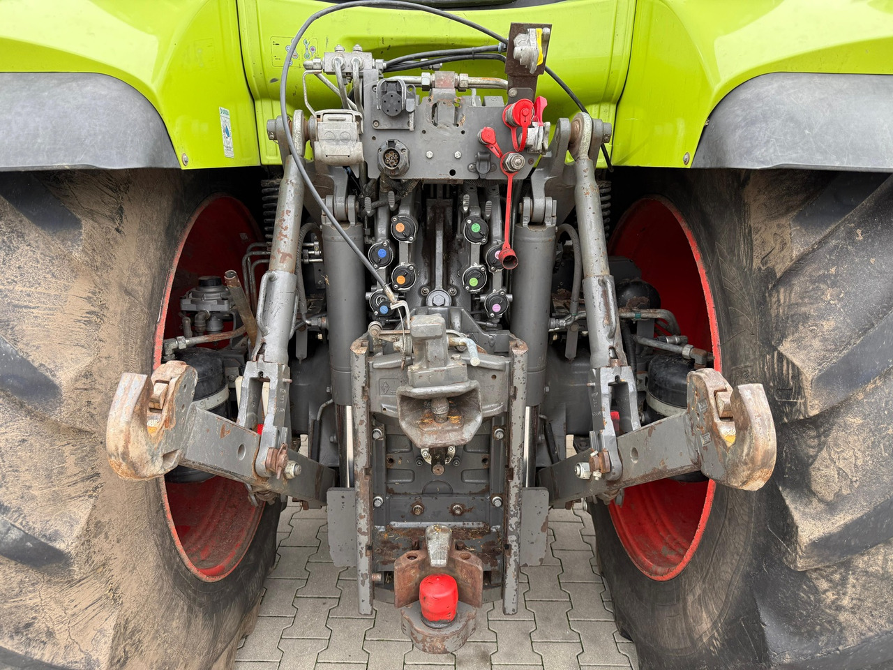 Claas Arion 650 C-Matic - Farm tractor: picture 3 Claas Arion 650 C-Matic - Farm tractor: picture 3