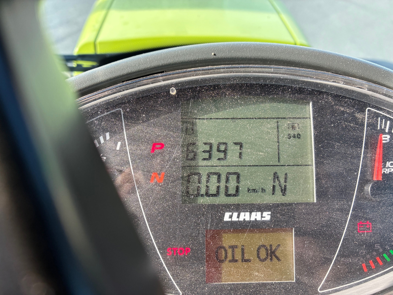 Claas Axion 870 - Farm tractor: picture 2 Claas Axion 870 - Farm tractor: picture 2