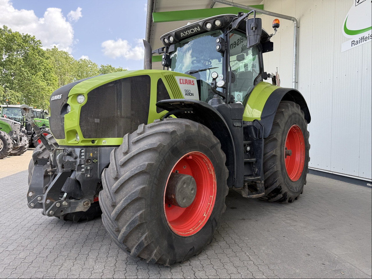 Claas Axion 960 - Farm tractor: picture 1 Claas Axion 960 - Farm tractor: picture 1