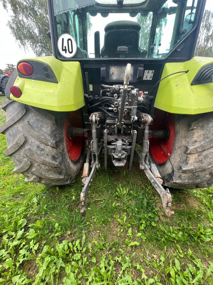 Farm tractor Claas Axos 340: picture 8