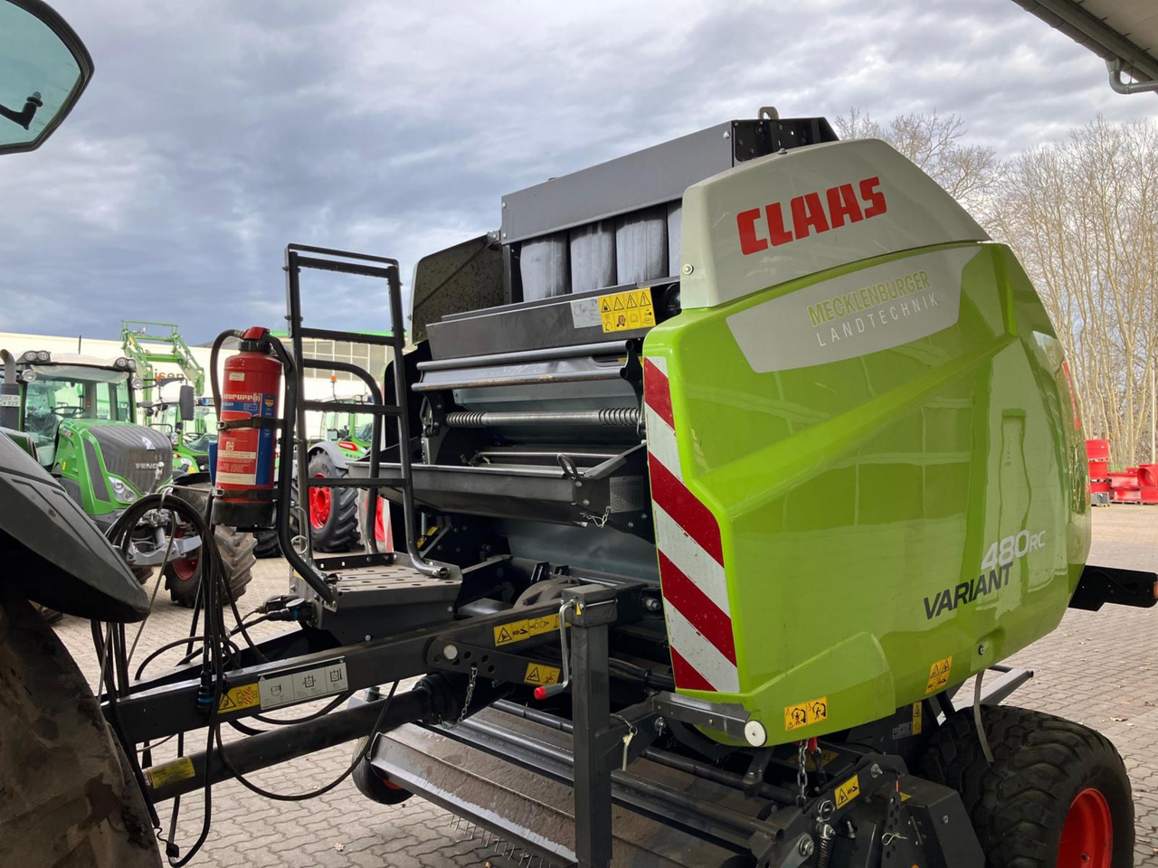 Claas Variant 480 RC - Hay and forage equipment: picture 5 Claas Variant 480 RC - Hay and forage equipment: picture 5