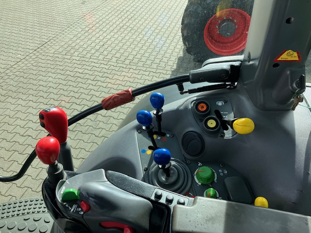 Deutz-Fahr Agrotron 150 - Farm tractor: picture 2 Deutz-Fahr Agrotron 150 - Farm tractor: picture 2