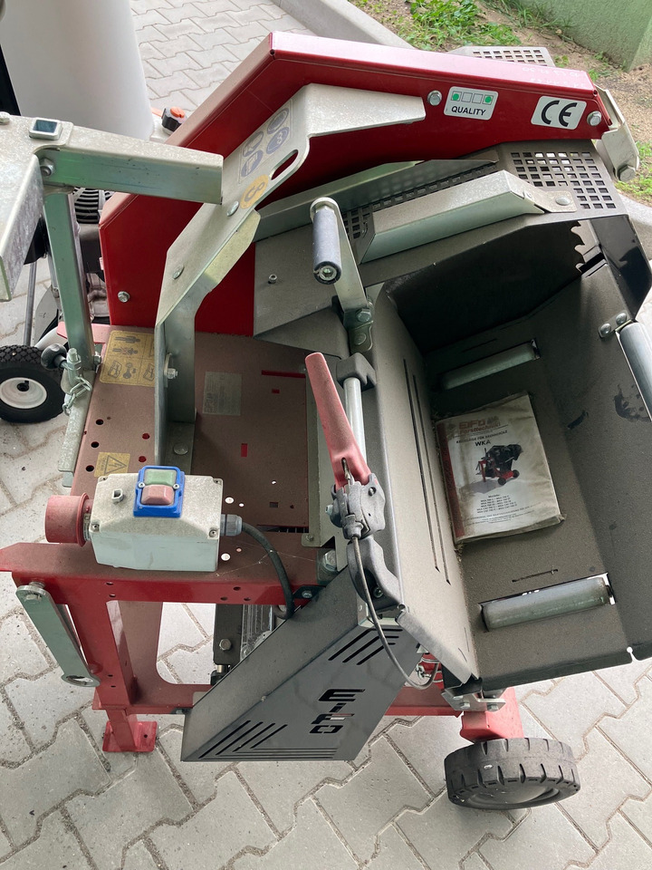 EiFo Wippkreissäge 700 E - Tool/ Equipment: picture 3 EiFo Wippkreissäge 700 E - Tool/ Equipment: picture 3