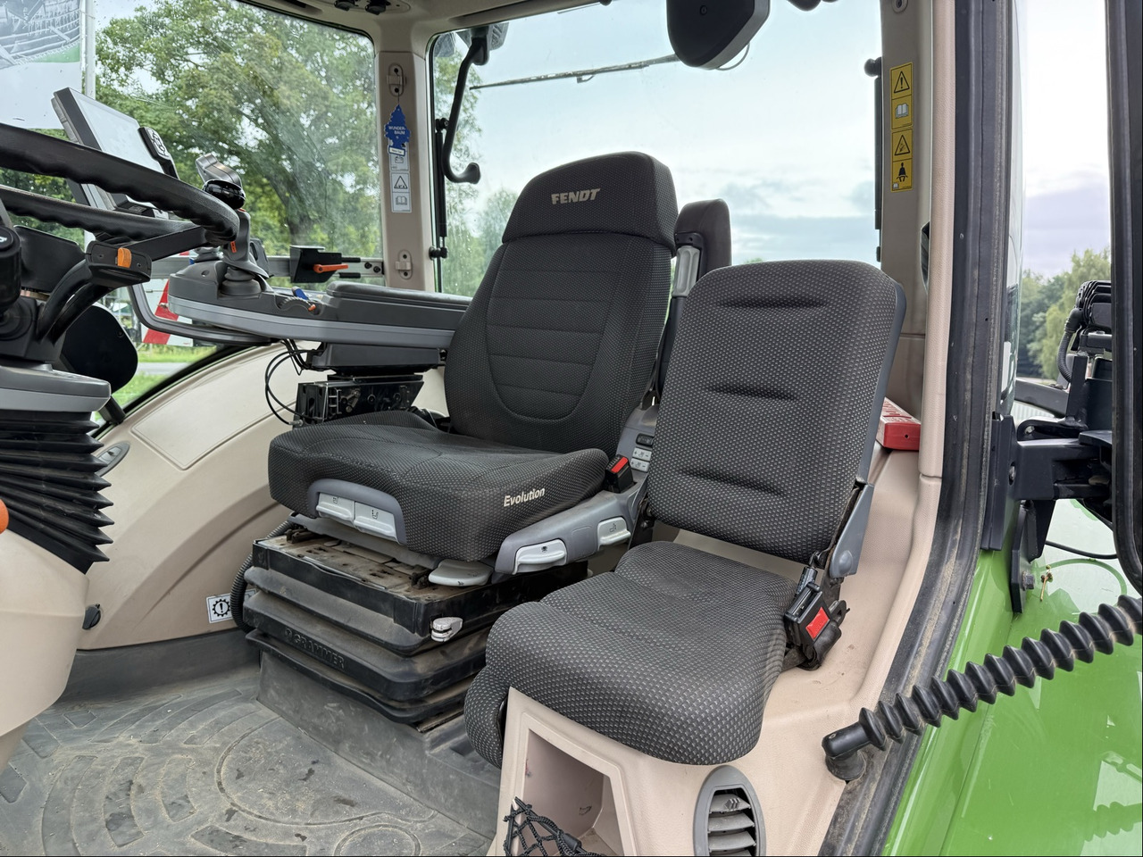 Fendt 1042 Vario Gen2 ProfiPlus - Farm tractor: picture 2 Fendt 1042 Vario Gen2 ProfiPlus - Farm tractor: picture 2