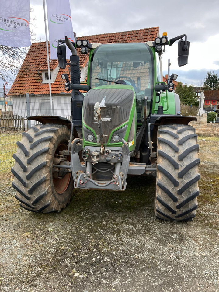 Fendt 718 Vario S4 Power - Farm tractor: picture 4 Fendt 718 Vario S4 Power - Farm tractor: picture 4