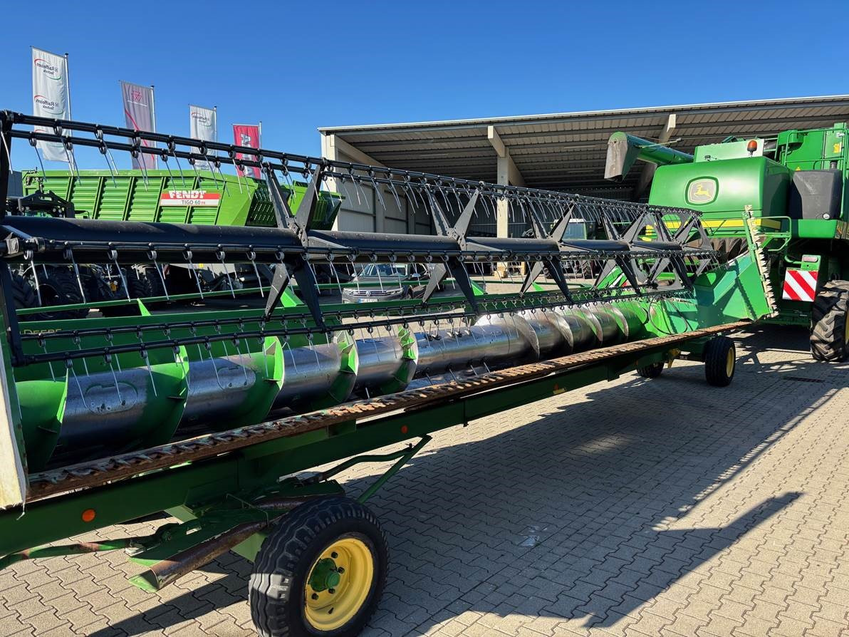 John Deere T660 i Hillmaster - Combine harvester: picture 4 John Deere T660 i Hillmaster - Combine harvester: picture 4