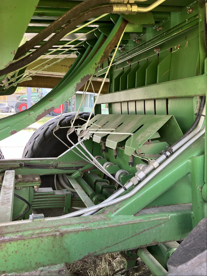 Krone Big Pack 890 XC - Square baler: picture 2 Krone Big Pack 890 XC - Square baler: picture 2
