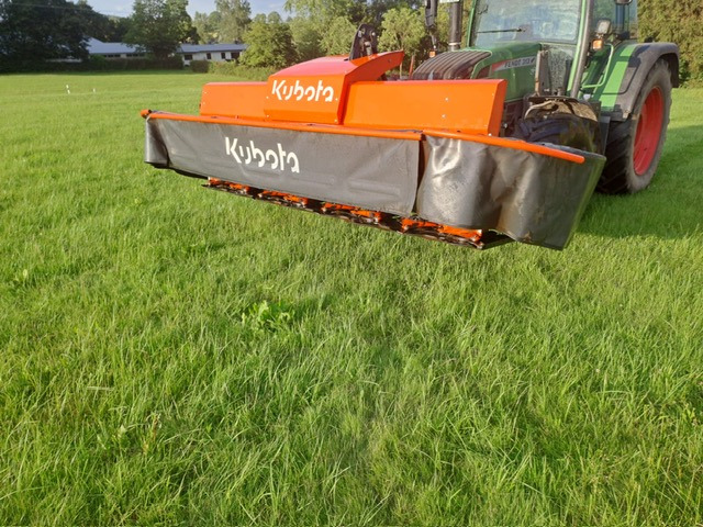 Kubota DM 4032 - Mower: picture 1 Kubota DM 4032 - Mower: picture 1